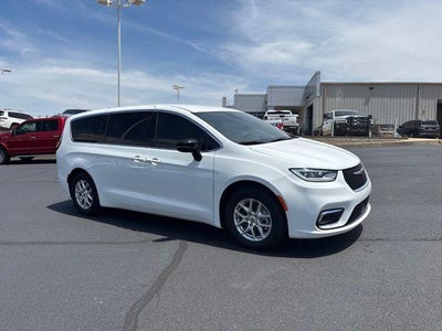 2025 Chrysler Pacifica Select FWD