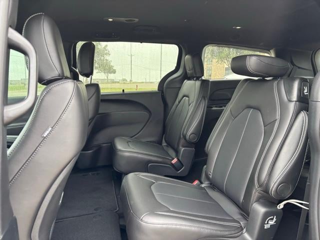 2026 Chrysler Pacifica Select FWD
