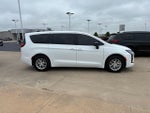 2027 Chrysler Pacifica Select FWD