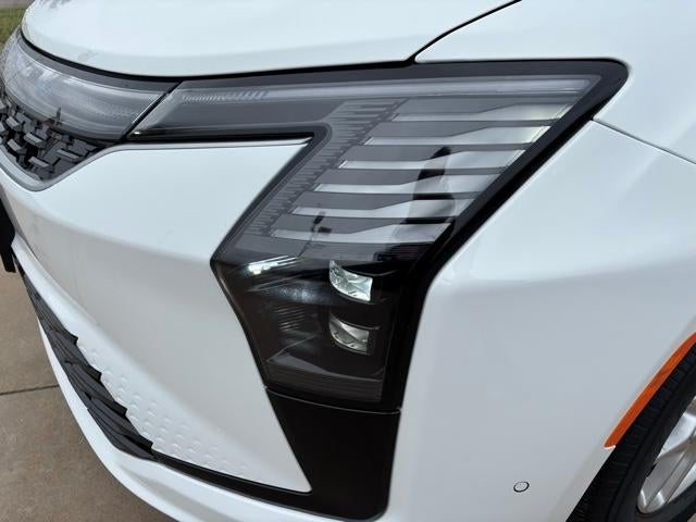 2027 Chrysler Pacifica Select FWD