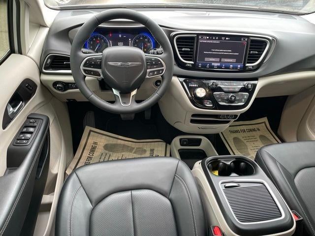 2024 Chrysler Pacifica Touring L FWD