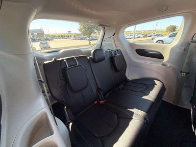 2023 Chrysler Pacifica Touring L FWD