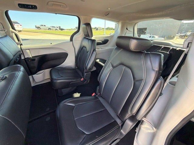 2023 Chrysler Pacifica Touring L FWD