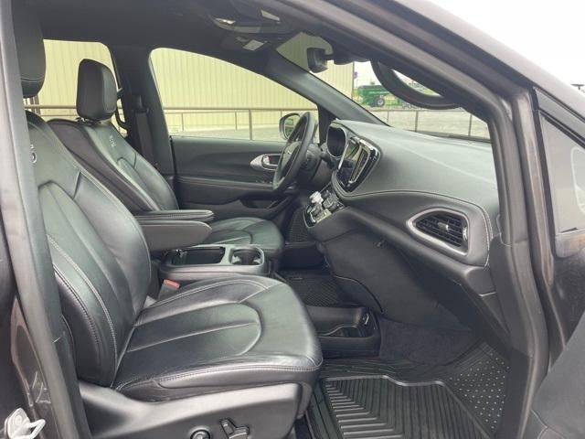 2022 Chrysler Pacifica Touring L FWD