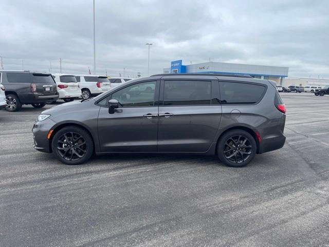 2022 Chrysler Pacifica Touring L FWD