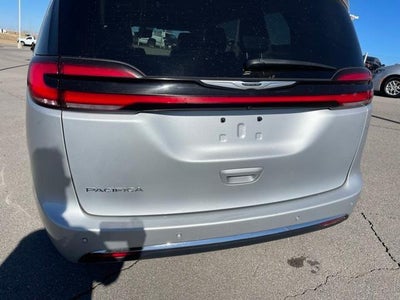 2024 Chrysler Pacifica Touring L FWD