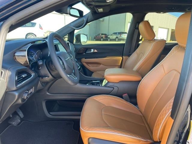 2023 Chrysler Pacifica Pinnacle AWD