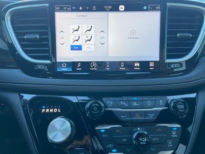 2023 Chrysler Pacifica Pinnacle AWD