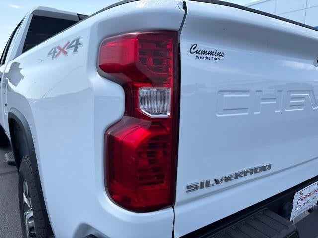 2024 Chevrolet Silverado 2500 HD Crew Cab Standard Box 4-Wheel Drive Custom