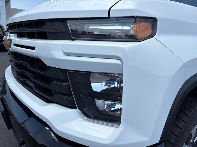 2024 Chevrolet Silverado 2500 HD Crew Cab Standard Box 4-Wheel Drive Custom