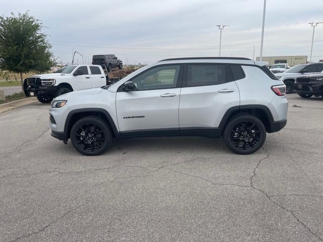 2026 Jeep Compass Latitude 4x4 *Ltd Avail*