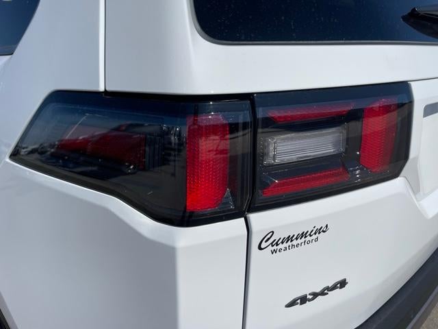 2026 Jeep Cherokee Laredo 4x4