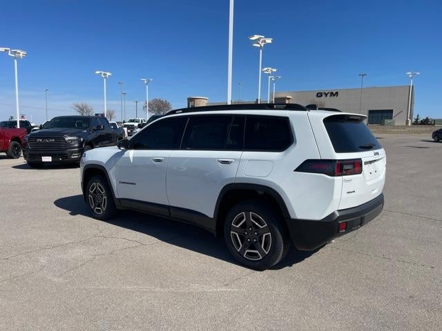 2026 Jeep Cherokee Laredo 4x4