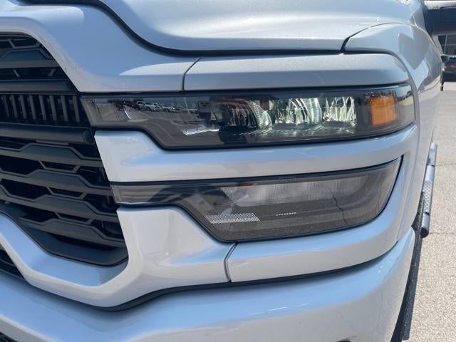 2026 RAM 2500 Tradesman 4x4 Crew Cab 6'4" Box