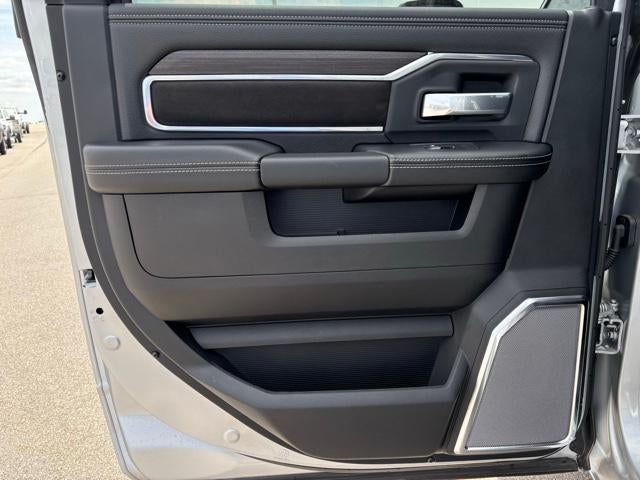 2026 RAM 2500 Laramie 4x4 Crew Cab 6'4" Box