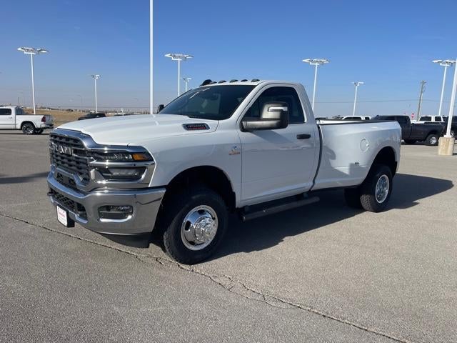 2026 RAM 3500 Tradesman 4x4 Reg Cab 8' Box