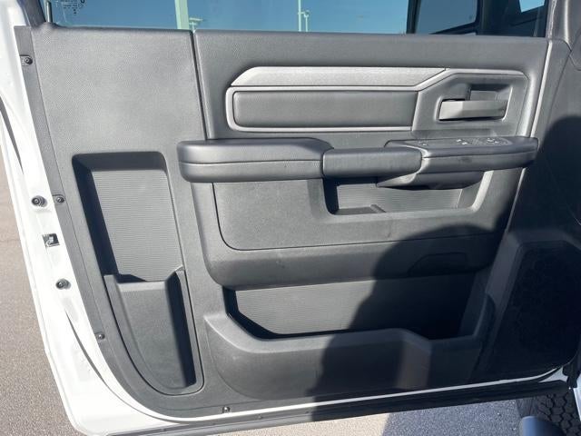 2026 RAM 3500 Tradesman 4x4 Reg Cab 8' Box