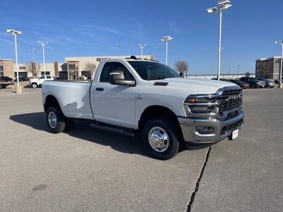 2026 RAM 3500 Tradesman 4x4 Reg Cab 8' Box