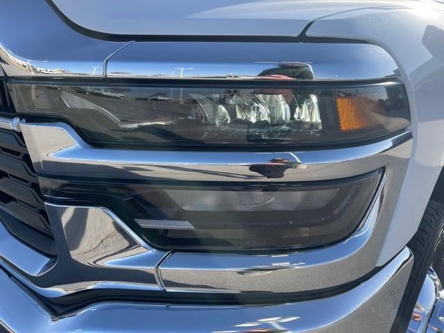 2026 RAM 3500 Tradesman 4x4 Reg Cab 8' Box