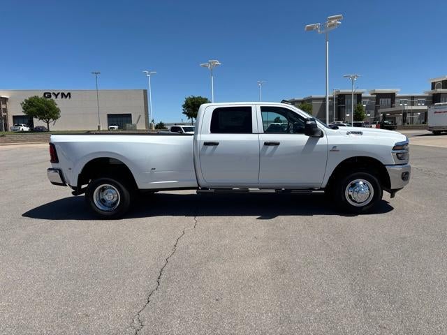 2026 RAM 3500 Tradesman 4x4 Crew Cab 8' Box
