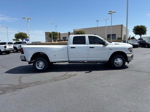 2026 RAM 3500 Tradesman 4x4 Crew Cab 8' Box