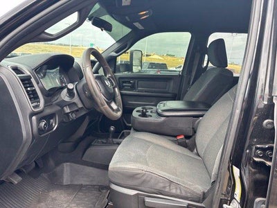 2021 RAM 3500 Tradesman 4x4 Crew Cab 8' Box