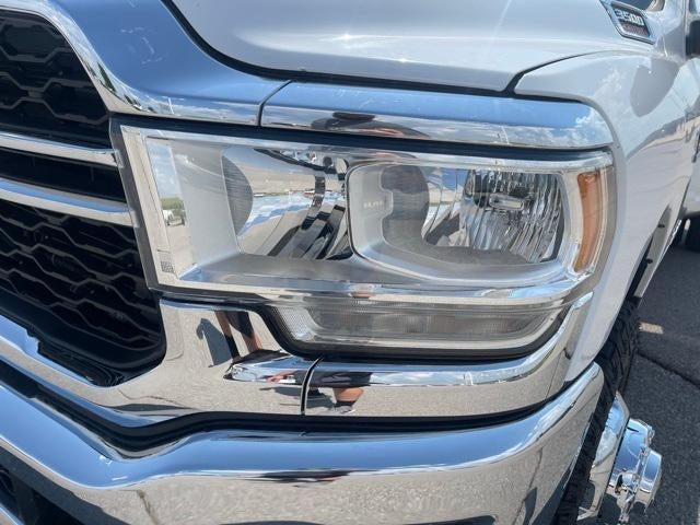 2021 RAM 3500 Tradesman 4x4 Crew Cab 8' Box