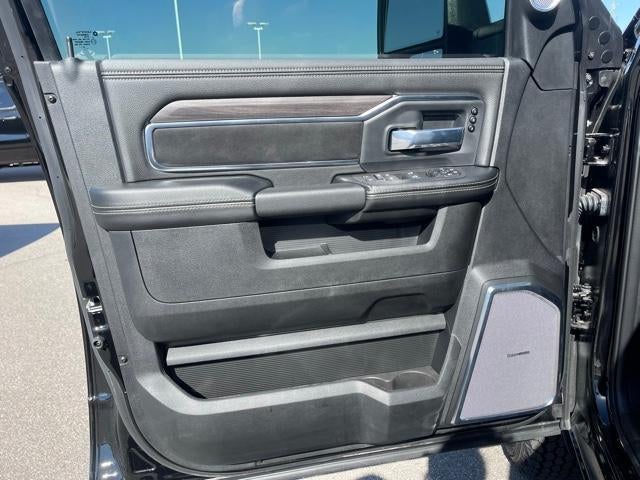 2026 RAM 3500 Laramie 4x4 Crew Cab 8' Box