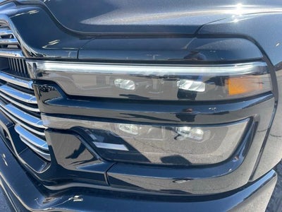 2026 RAM 3500 Laramie 4x4 Crew Cab 8' Box