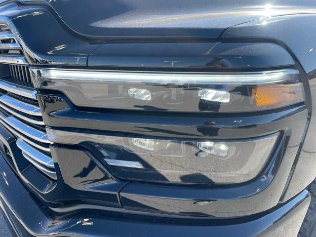 2026 RAM 3500 Laramie 4x4 Crew Cab 8' Box