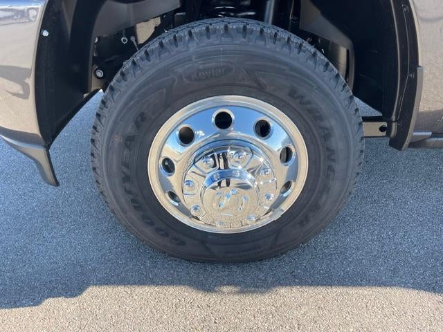 2026 RAM 3500 Laramie 4x4 Crew Cab 8' Box