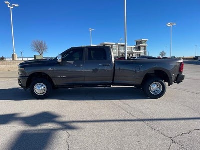2026 RAM 3500 Laramie 4x4 Crew Cab 8' Box