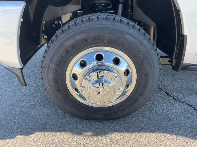 2026 RAM 3500 Laramie 4x4 Crew Cab 8' Box