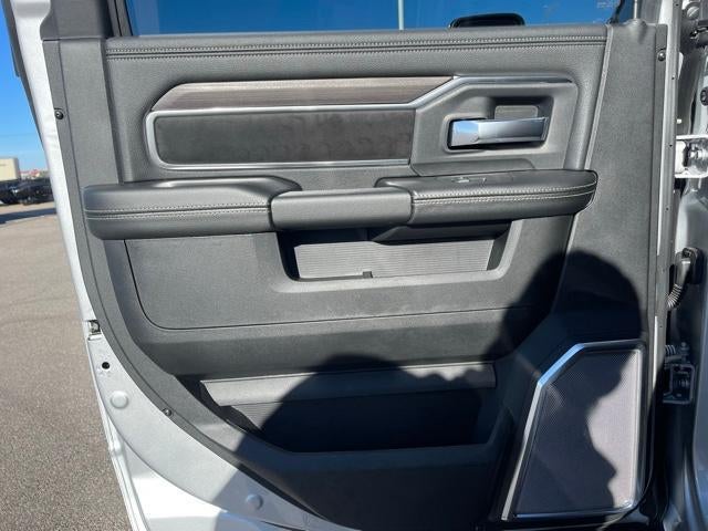 2026 RAM 3500 Laramie 4x4 Crew Cab 8' Box