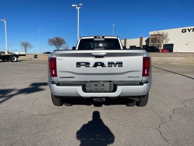 2026 RAM 3500 Laramie 4x4 Crew Cab 8' Box