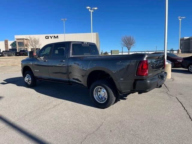 2026 RAM 3500 Laramie 4x4 Crew Cab 8' Box