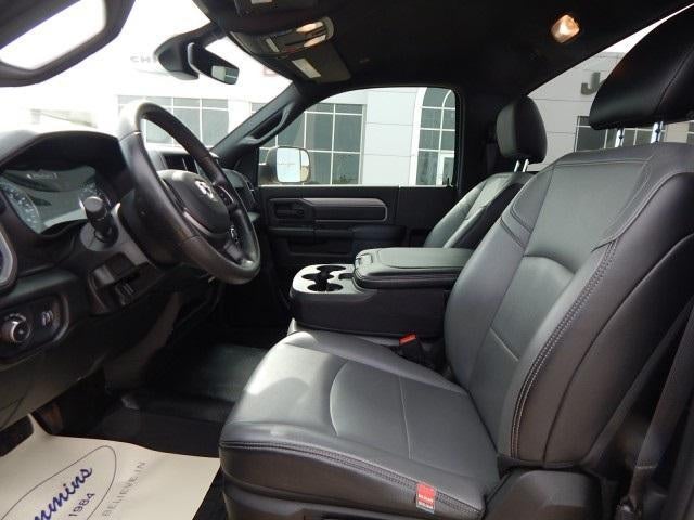 2022 RAM 2500 Tradesman 4x4 Reg Cab 8' Box