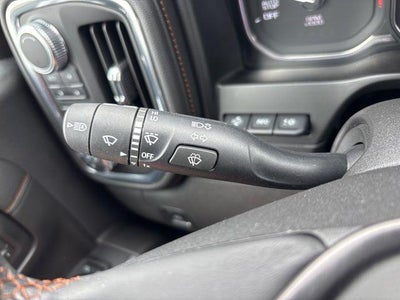 2019 GMC Sierra 1500 Crew Cab Short Box 4-Wheel Drive AT4