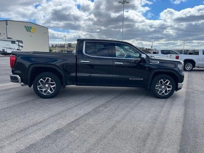 2022 GMC Sierra 1500 Crew Cab Short Box 2-Wheel Drive SLT