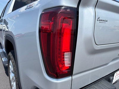 2022 GMC Sierra 1500 Limited Crew Cab Short Box 4-Wheel Drive SLT