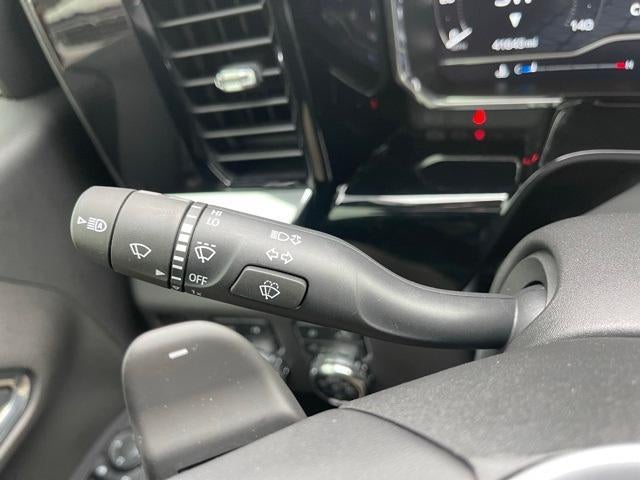 2022 GMC Sierra 1500 Crew Cab Short Box 4-Wheel Drive SLT