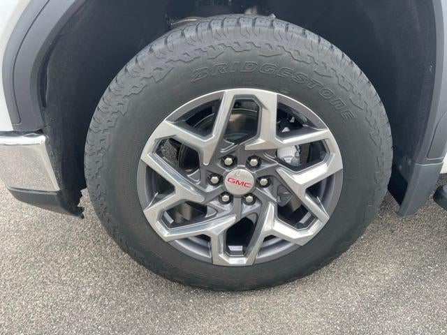 2022 GMC Sierra 1500 Crew Cab Short Box 4-Wheel Drive SLT