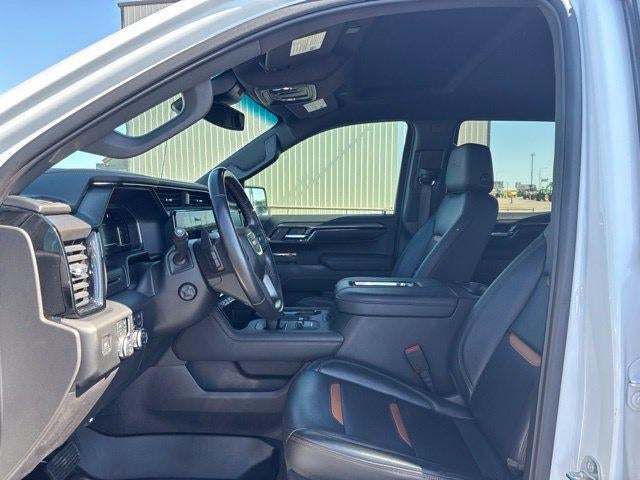 2022 GMC Sierra 1500 Crew Cab Short Box 4-Wheel Drive AT4