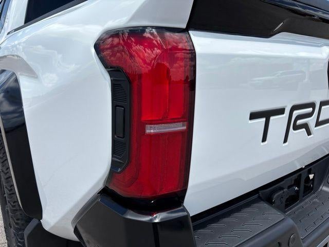 2025 Toyota Tacoma 4WD 4WD TRD Pro Hybrid Double Cab 5' Bed AT (Natl)
