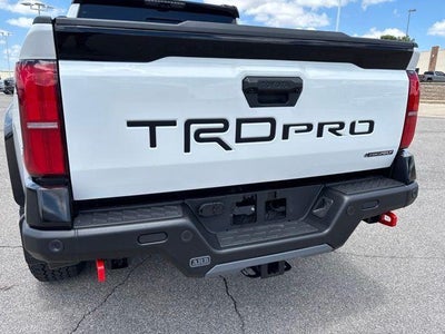 2025 Toyota Tacoma 4WD 4WD TRD Pro Hybrid Double Cab 5' Bed AT (Natl)