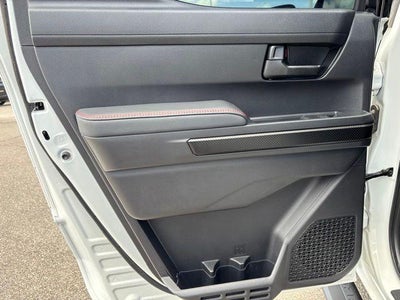2025 Toyota Tacoma 4WD 4WD TRD Pro Hybrid Double Cab 5' Bed AT (Natl)