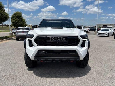 2025 Toyota Tacoma 4WD 4WD TRD Pro Hybrid Double Cab 5' Bed AT (Natl)