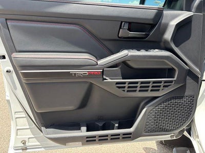 2025 Toyota Tacoma 4WD 4WD TRD Pro Hybrid Double Cab 5' Bed AT (Natl)