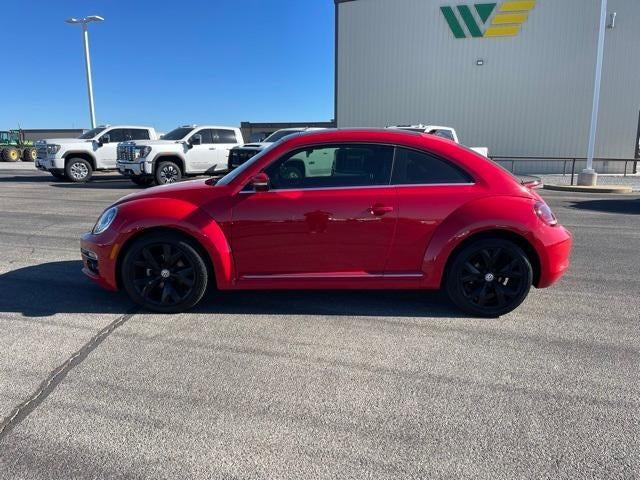2019 Volkswagen Beetle SE Auto
