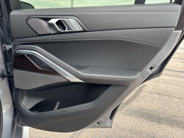 2025 BMW X6 xDrive40i Sports Activity Coupe